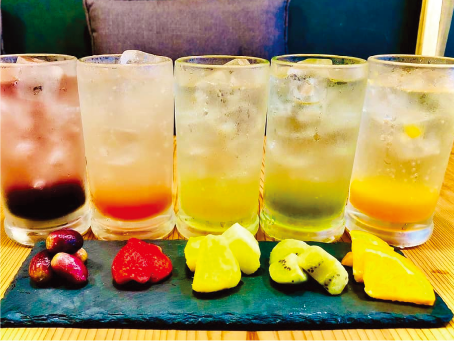 創作酒場三頭心